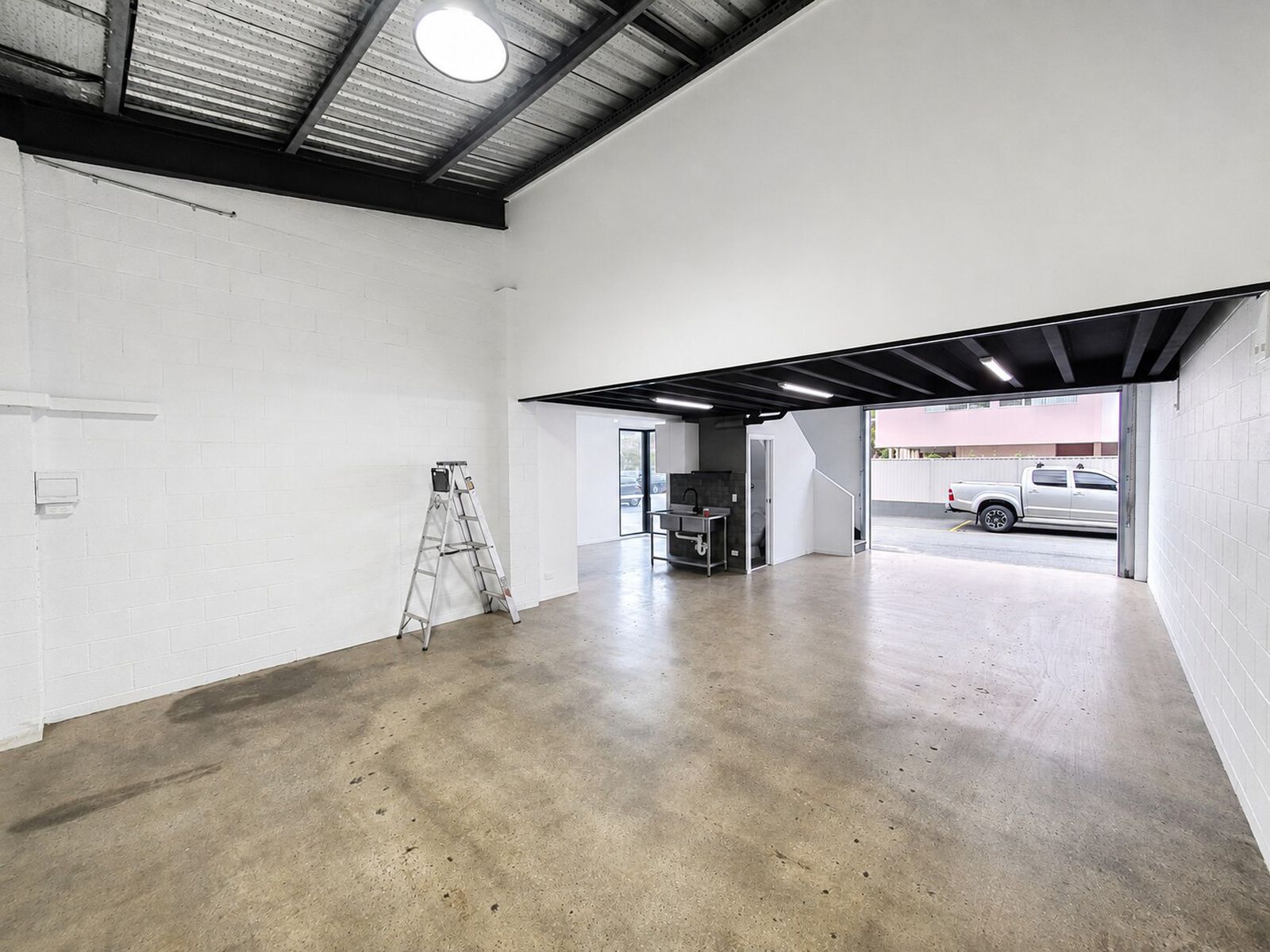 1 / 12 Simpson Street, Kirra