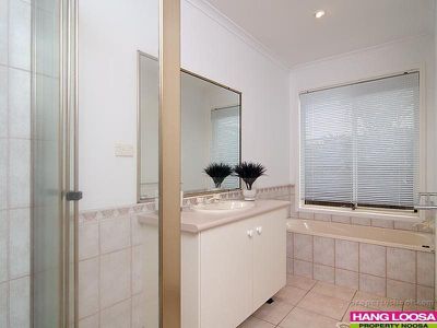 15 Lomandra Pl, Tewantin