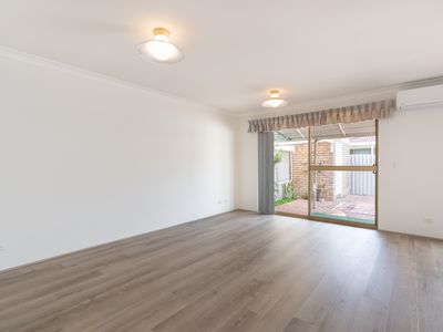 8 / 9 Merope Close, Rockingham