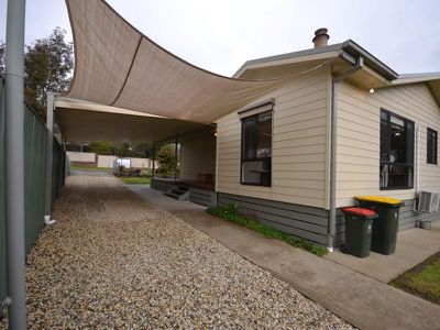 115 Lakeside Avenue , Mount Beauty