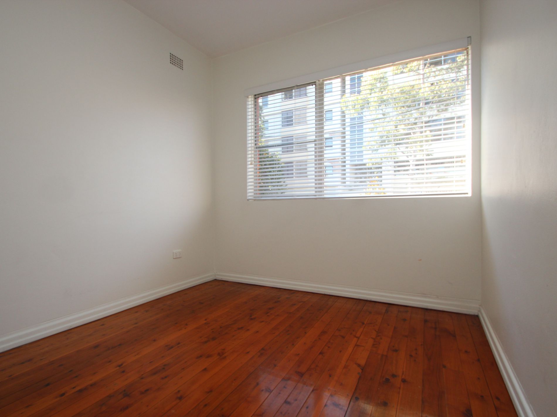 1 / 11 Derby Street, Kogarah