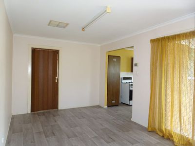 10 Boongala Close, Karawara