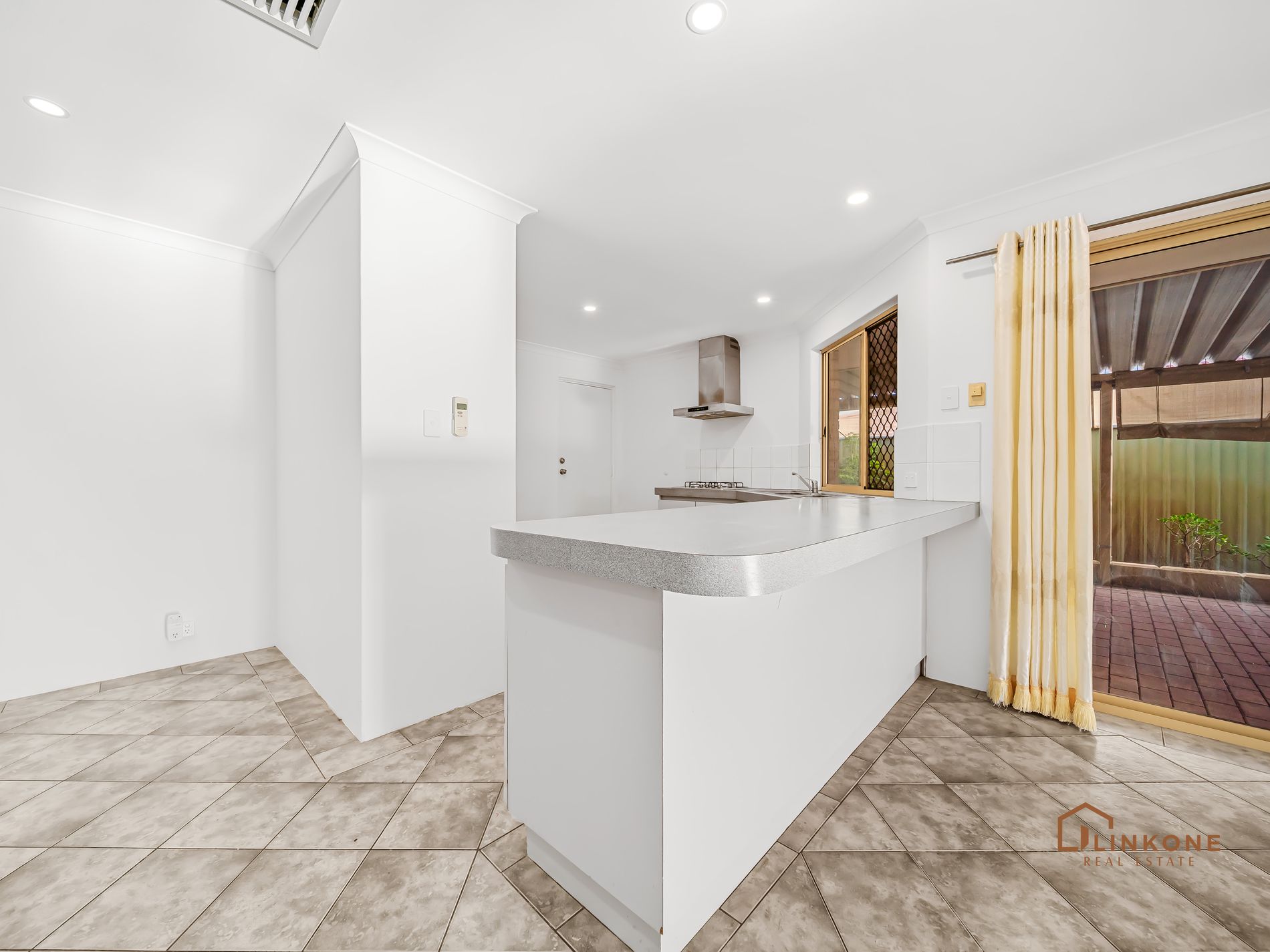 23 Mayhew Cross, Atwell