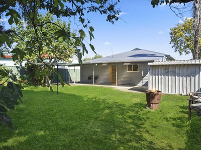 42 Oak Street, Seymour