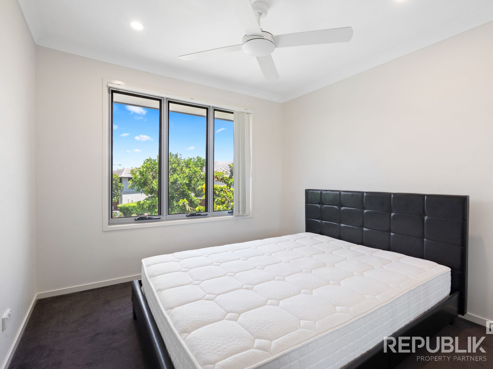 83 / 370 Gainsborough Drive, Pimpama