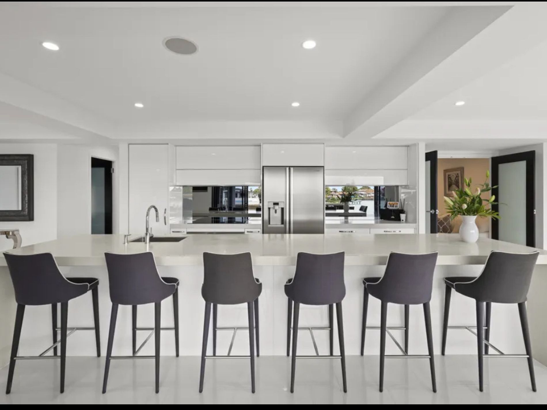7 Volante Crescent, Mermaid Waters
