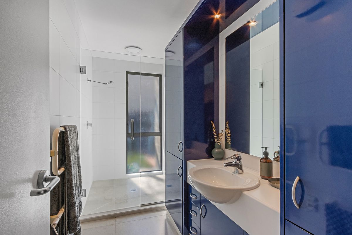 1 / 868 Colombo Street, City Centre