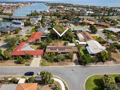 2 Boyd Crescent , West Lakes Shore