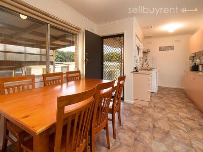 112 HUON HILL ROAD, Wodonga