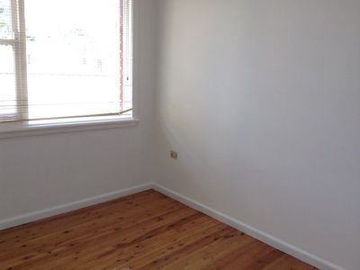 4 / 28 Hoskins Avenue, Kemblawarra