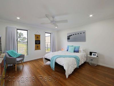 156 Acacia St, Woodgate