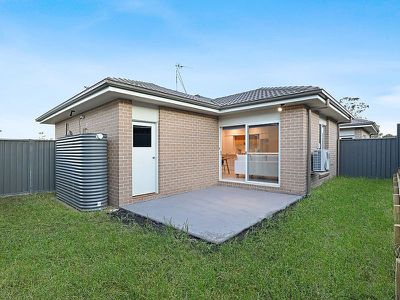 1 Silvereye Street, Wongawilli