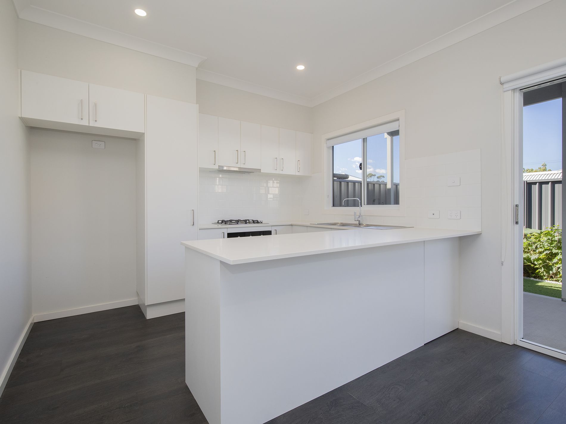 12 MAGPIE AVENUE, Elermore Vale
