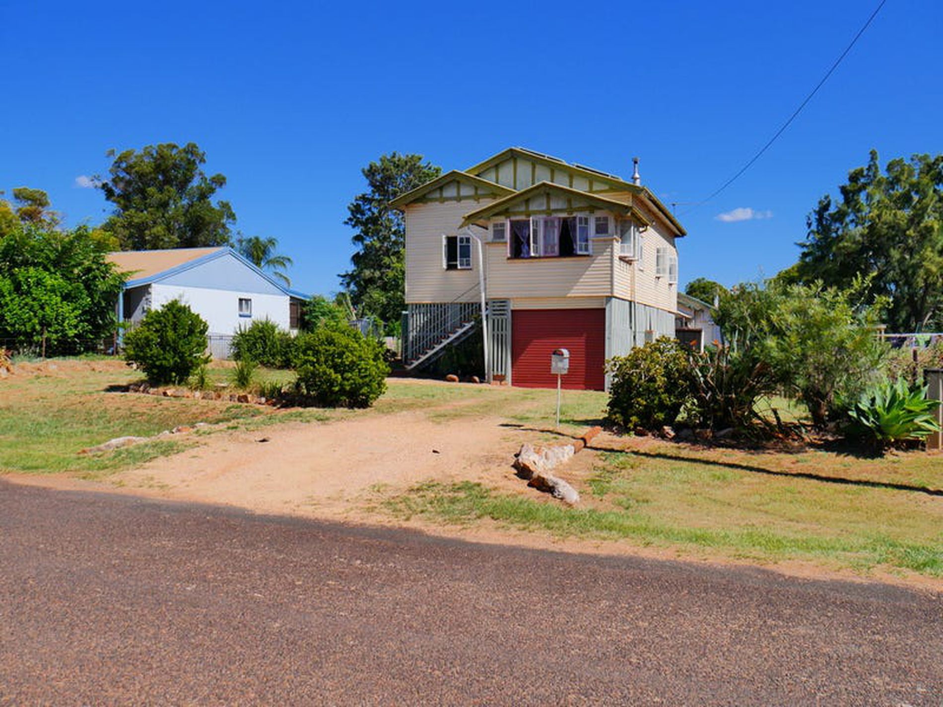 8-10 Crawford Road, Crawford