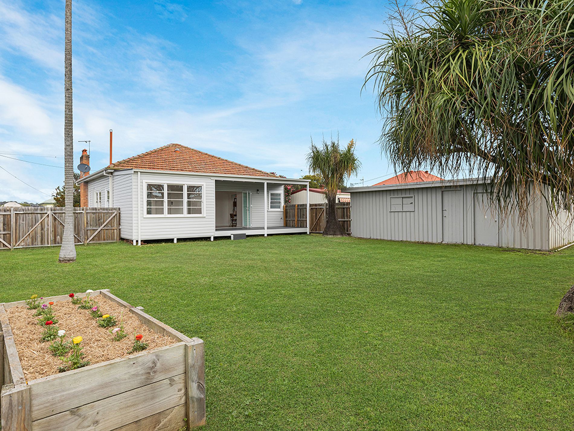 17 Fifth Street, Weston
