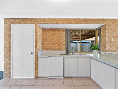 122 Glencoe Loop, Kinross