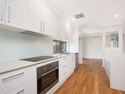 2 Eleanor Avenue, Underwood