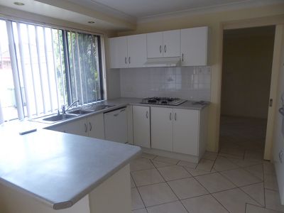 8 Horningsea Park Drive, Horningsea Park