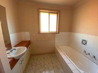 4 Lana Way, Maribyrnong