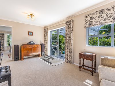 10 Rosebank Grove, Waikanae