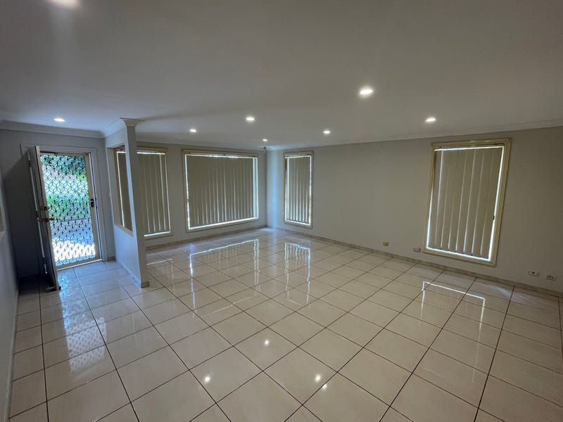 2 Nymboida Avenue, Hoxton Park