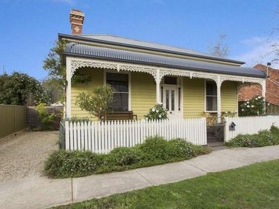 11 Neale Street, Kennington