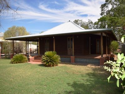 107 Falcon Street, Longreach