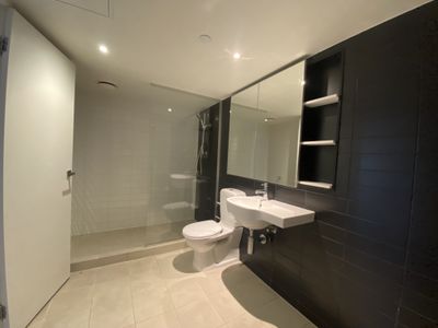 525 / 572 St Kilda Road, Melbourne