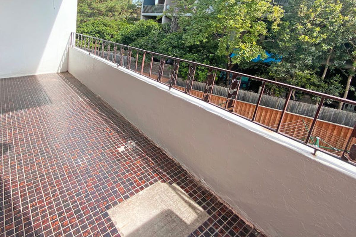 13 / 117 The Crescent, Homebush West
