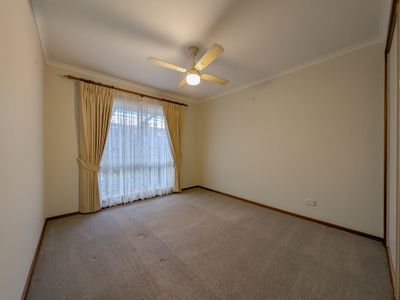 2 / 59 Scoresby Street, Kerang