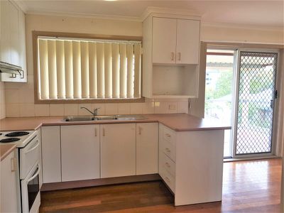 4 Ursula Court, Springwood