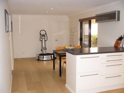 25 Greenbank Grove, Hackham