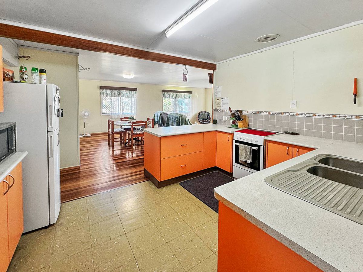 109 Grove Street, Atherton