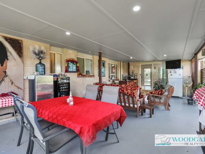 10 LORIKEET AVENUE, Woodgate