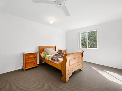 35 Pines Avenue, Cooroibah