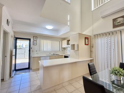 108 / 34-56 Elizabeth Street, Urangan