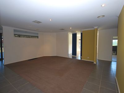 17 Hasting Court, Dubbo