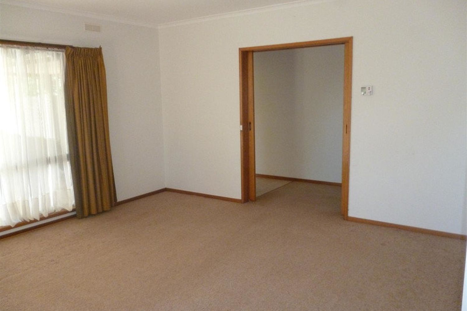 4 Drummond Street, Horsham