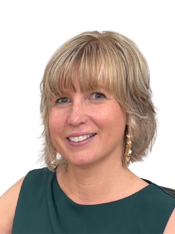 Angela Van Der Hoeven