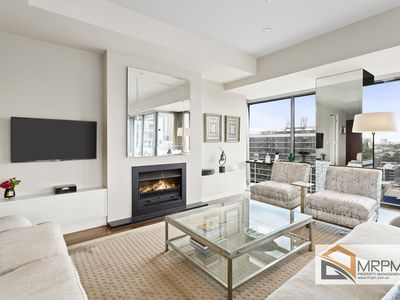 1304 / 368 St Kilda Road, Melbourne