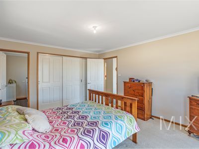 4 Dylan Street, Brighton