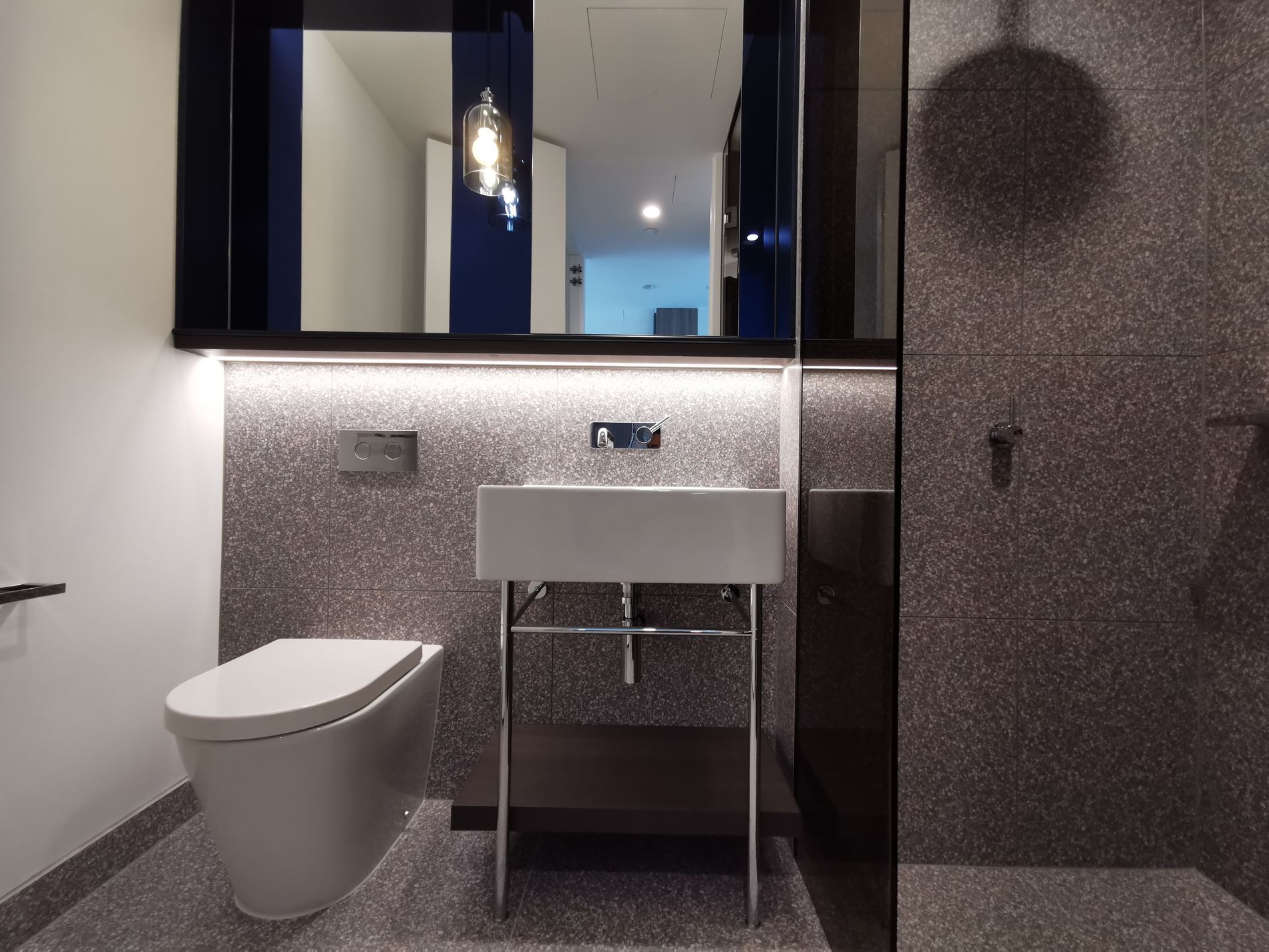 6810 / 160 Victoria Street, Carlton