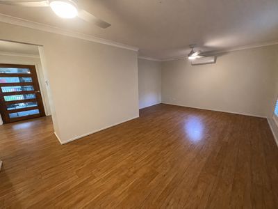 16 Malar Crescent, Booie