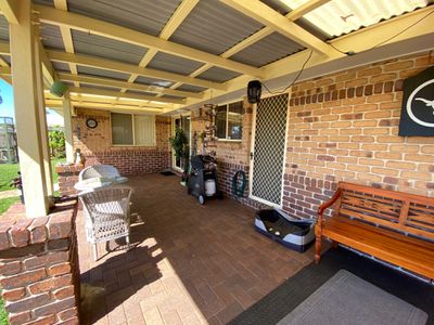 4 Vicki Parade, Torquay