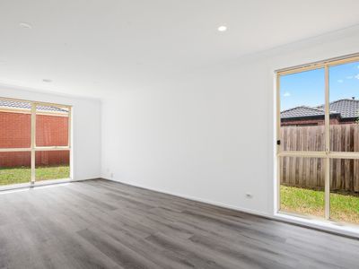 22 Egan Cl, Werribee