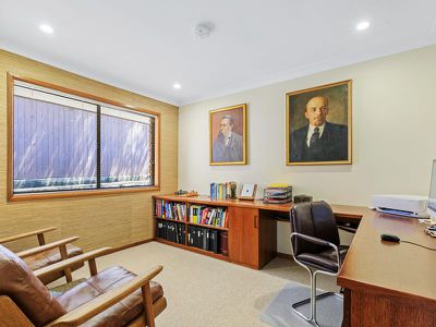 10 Essex Close, Springwood