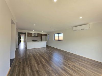 9 Bonito Street, Melton South