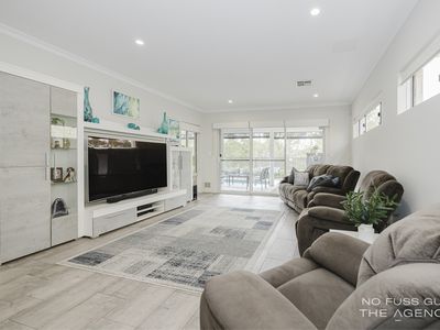 10 / 12 Loder Way, South Guildford