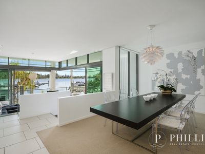 2104 / 2 Ephraim Island, Paradise Point