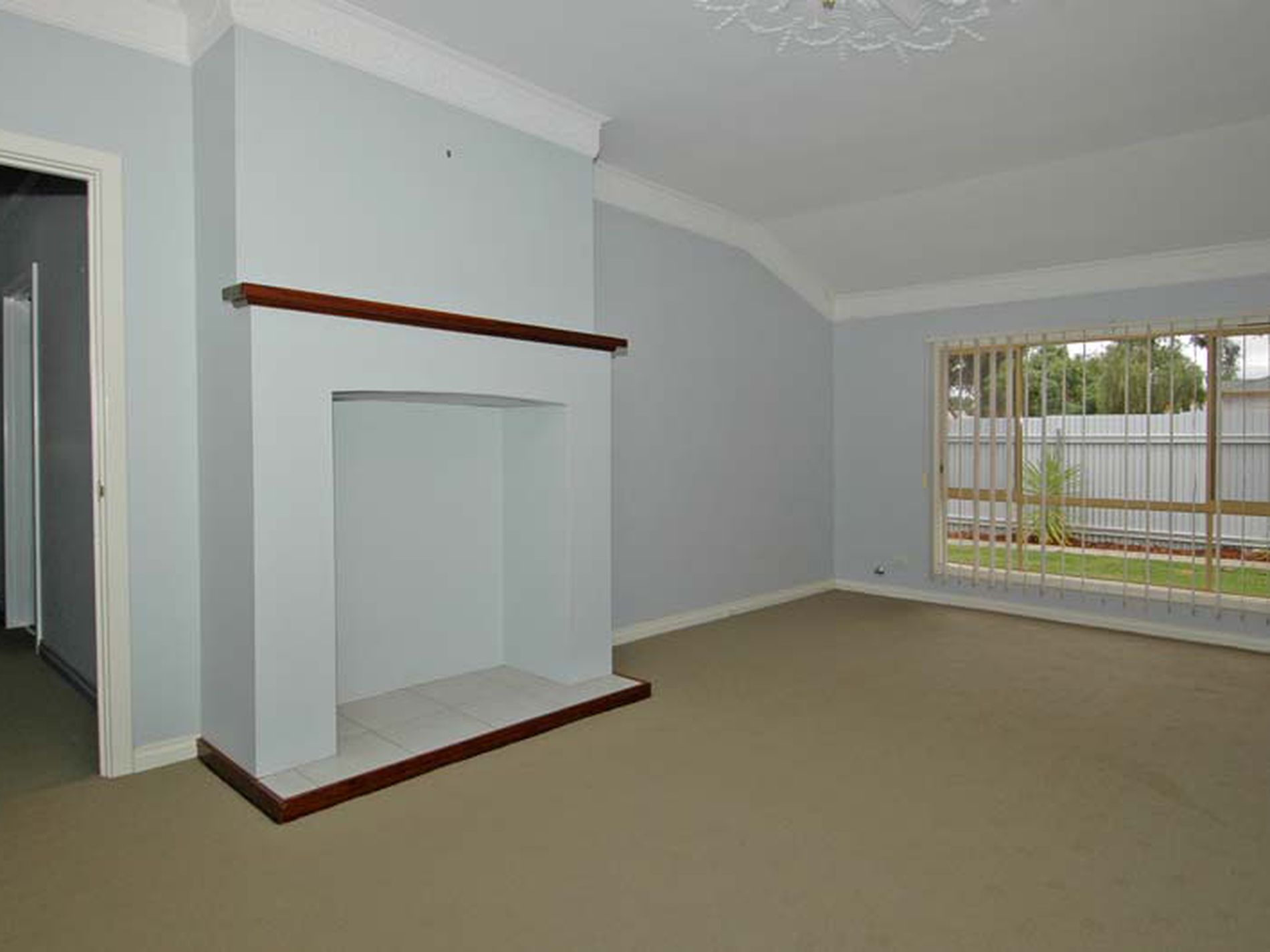 15 Campbell Street, Lamington